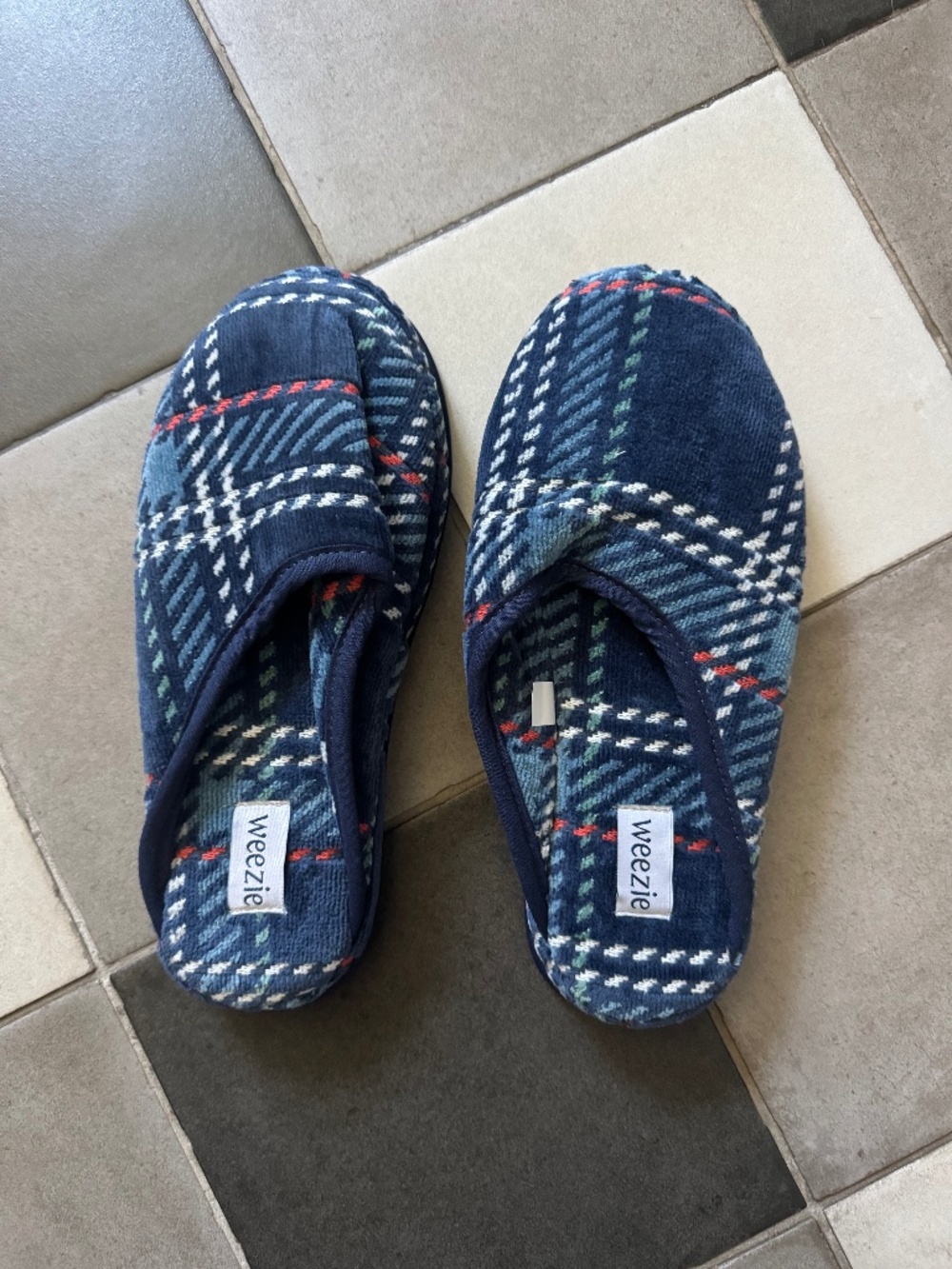 Weezie Slippers